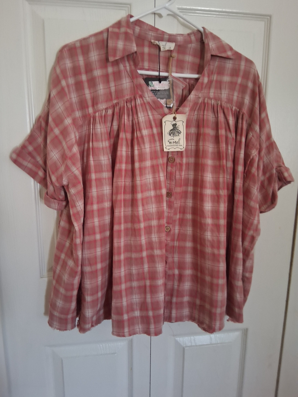 easel Pink Plaid Button-Down Short Sleeve Top